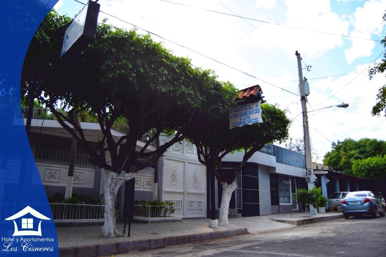 Hotel Y Apartments Los Cisneros ماناجوا المظهر الخارجي الصورة